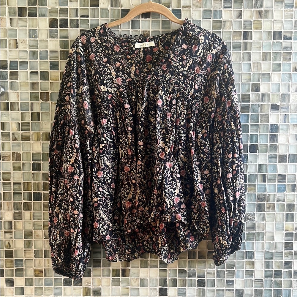 Doen Black and Cream Ruffled Blouse with Bib Collar